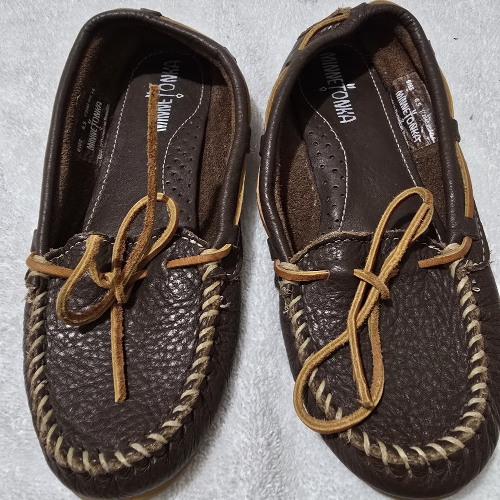 Minnetonka Brown Leather Moccasins with Tan Accents